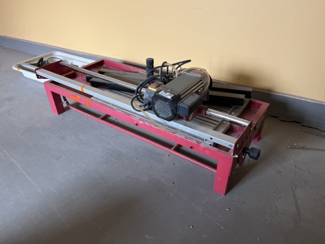 1051559-1 Tile saw Meec Tools 850 mm