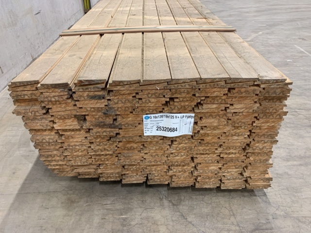 1096153-4 Fjällpanel 16x120/19x125 ca 1036 löpmeter