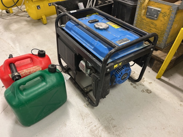 1051571-1 Power plant - Biltema G 3000