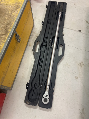 1051581-1 Torque wrench 125 cm AmPro T39952