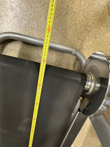 1143888-13 Treadmill