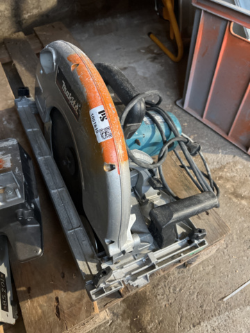 1051615-1 Circular saw Makita 5143R