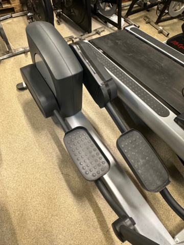 1143890-6 Crosstrainer Life Fitness