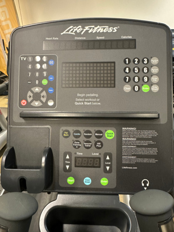 1143890-11 Crosstrainer Life Fitness