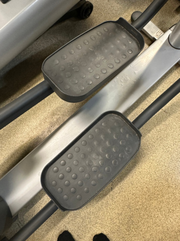 1143890-7 Crosstrainer Life Fitness