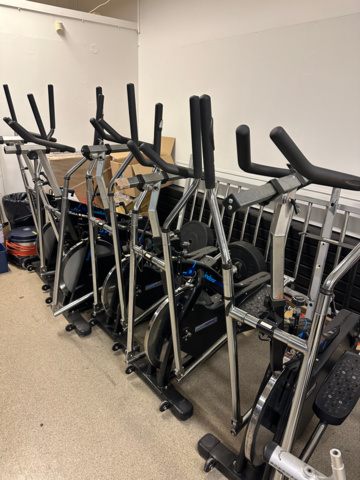 1143889-9 Crosstrainer Indoor Walking, 11 pieces