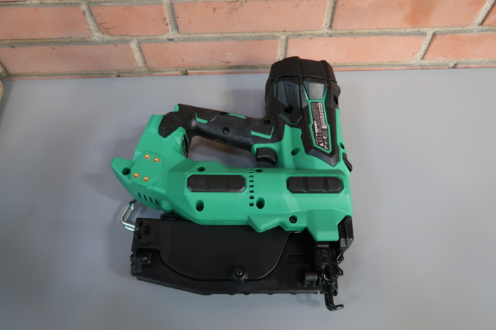 1148639-4 Nail gun HiKOKI NT1865DBSL 18V