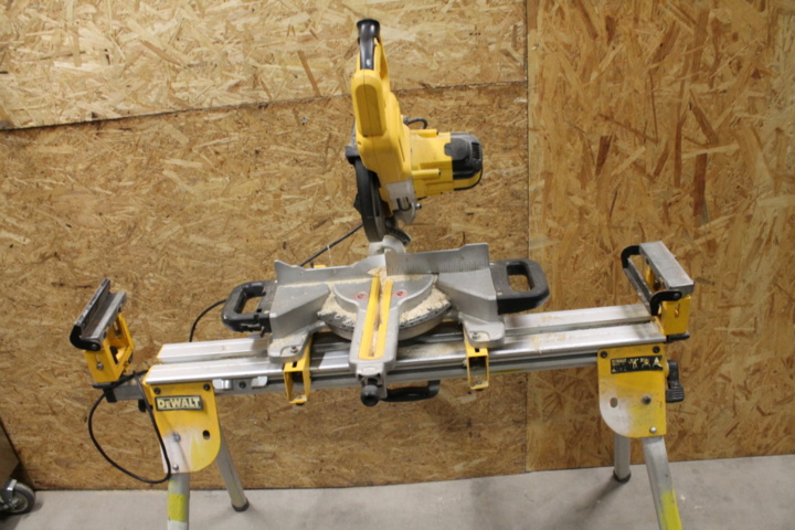 1142031-2 Cut-off saw Dewalt DWS774-Q5