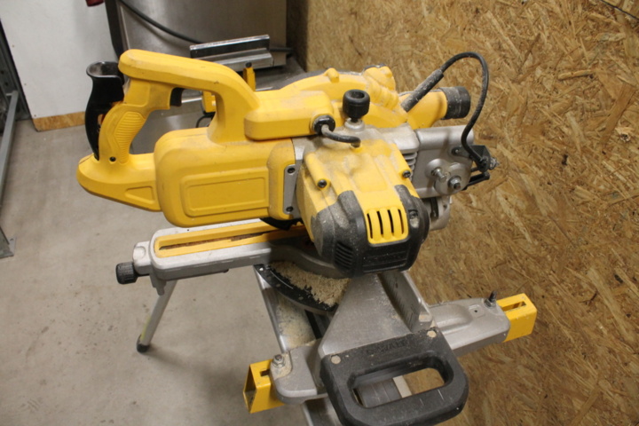 1142031-9 Cut-off saw Dewalt DWS774-Q5