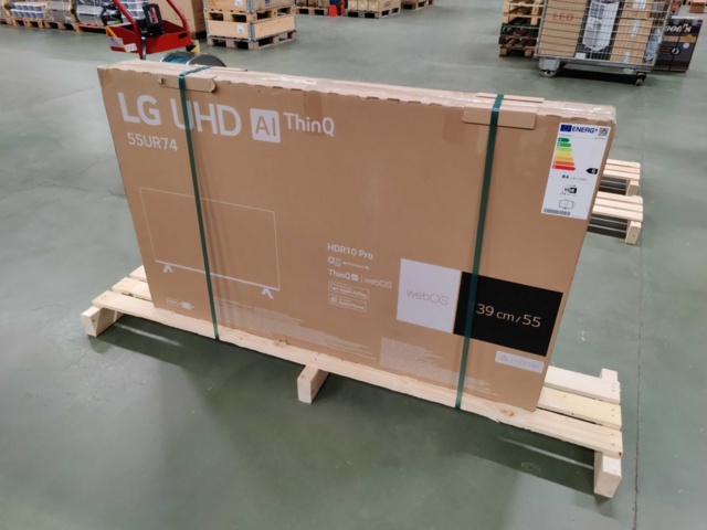 1124399-7 55" 4K UHD LED TV LG 55UR74006LB