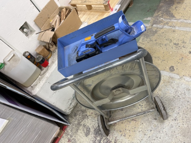 1131823-3 Banding station with Electric Banding Tool