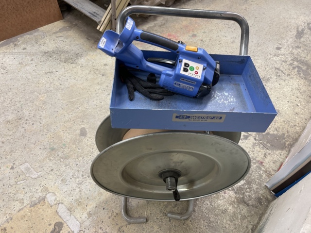 1131823-7 Banding station with Electric Banding Tool