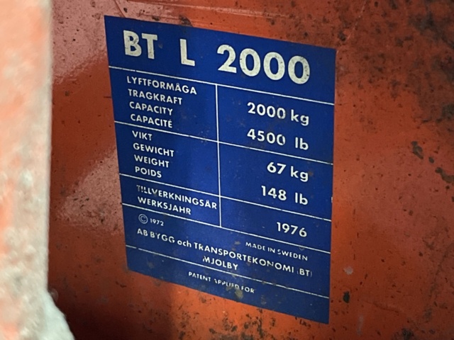 1131838-4 Pallet truck 2T - BT L2000