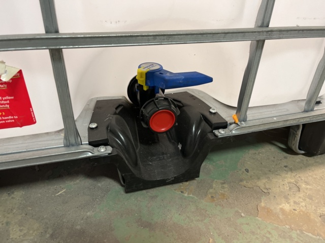 1131841-4 IBC container