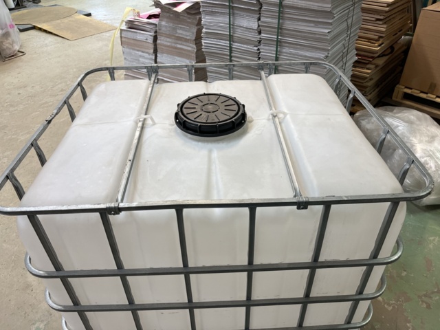 1131841-8 IBC container