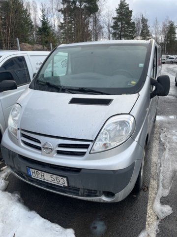 1146536-8 Nissan Primastar 2.0 dCi - 2011