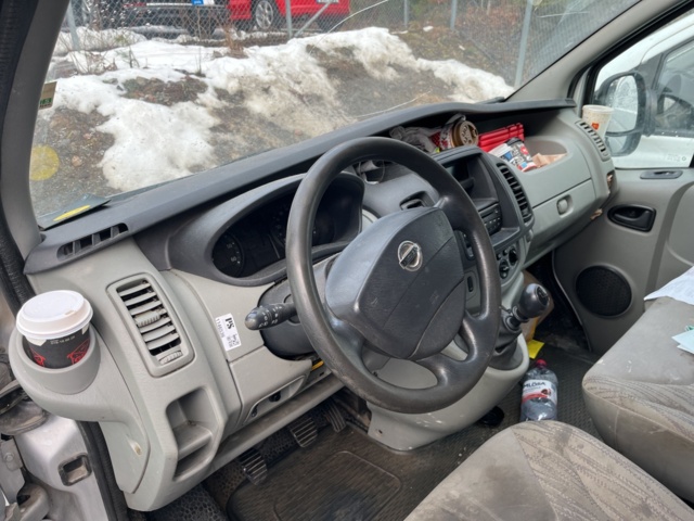 1146536-10 Nissan Primastar 2.0 dCi - 2011