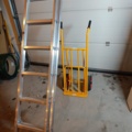 1129852-1 Extension ladder and magazine trolley