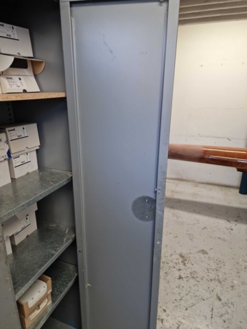 1148284-3 Tin cabinet SSI Schaefer, excluding contents