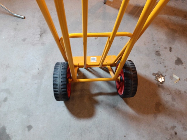 1129852-8 Extension ladder and magazine trolley