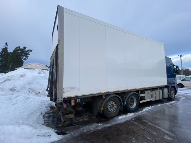 1148824-4 Volvo FH 400 6X2 -2008