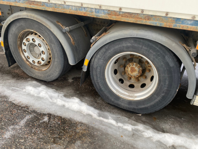 1148824-20 Volvo FH 400 6X2 -2008