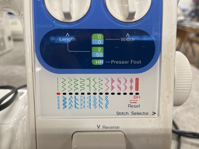 1148360-3 2 sewing machines Janome Easy Jeans 22