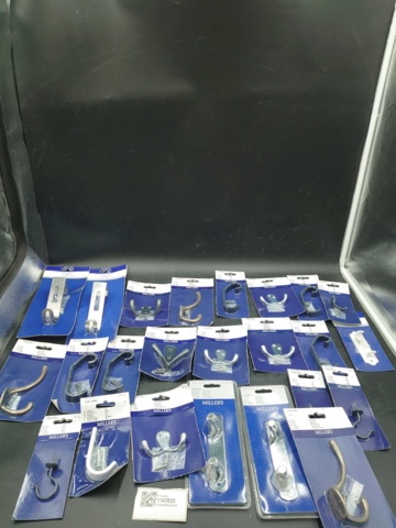 1147833-1 Assortment with hook and hanger - Shipping included