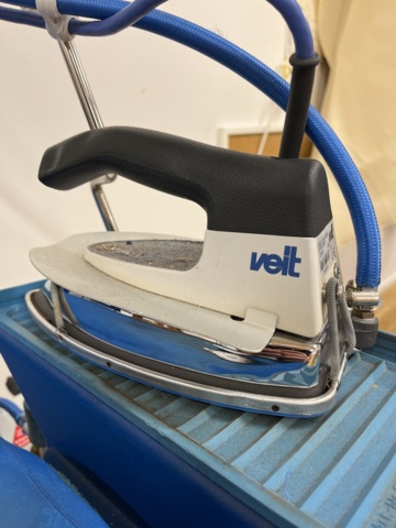 1148380-2 Vacuum ironing board Veit