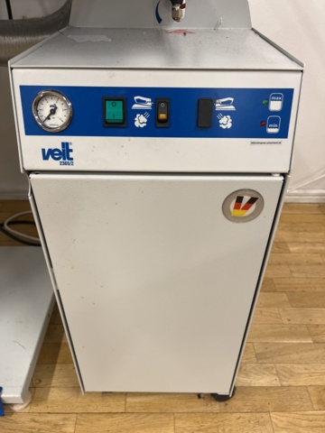 1148380-3 Vacuum ironing board Veit