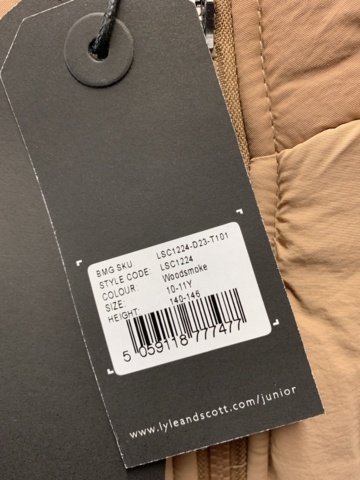 1065463-4 Collection with Clothing / Women's & Men's - Lyle & Scott and more