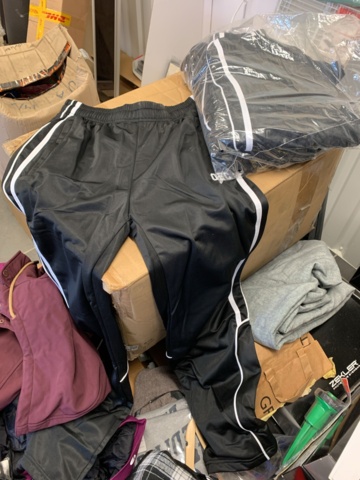 1065463-13 Collection with Clothing / Women's & Men's - Lyle & Scott and more