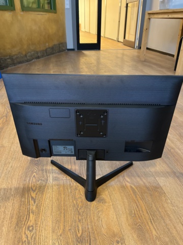 1148560-3 2 computer monitors 27" Samsung F27T370FWR