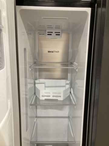 1149309-9 Combined fridge & freezer with door in door LG GSX961MCCZ