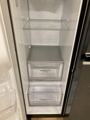 1149309-10 Combined fridge & freezer with door in door LG GSX961MCCZ