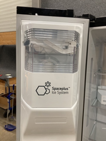 1149309-11 Combined fridge & freezer with door in door LG GSX961MCCZ