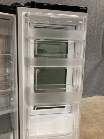 1149309-17 Combined fridge & freezer with door in door LG GSX961MCCZ