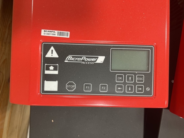 1116975-10 Battery charger for trucks 10 pcs