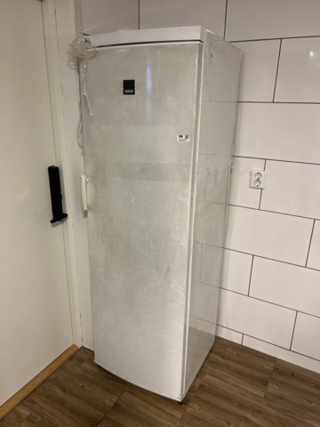 1051670-1 Refrigerator Zanussi ZRA40100WA - 392 Liter