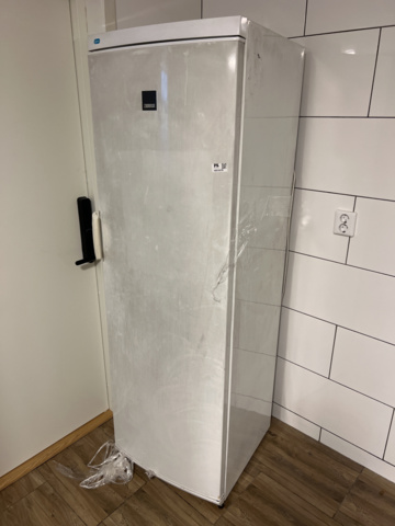 1051670-5 Refrigerator Zanussi ZRA40100WA - 392 Liter