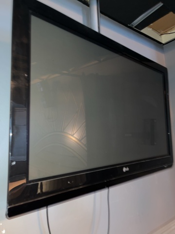 1067135-5 2 pcs LG TV 47" - LG 42PG3000