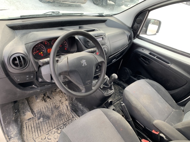 1065539-24 Peugeot Bipper 1.3 HDi -2013