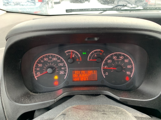 1065539-25 Peugeot Bipper 1.3 HDi -2013