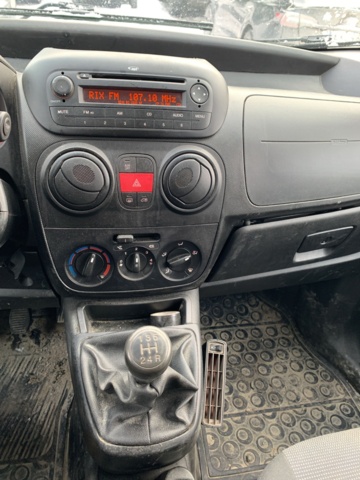 1065539-29 Peugeot Bipper 1.3 HDi -2013