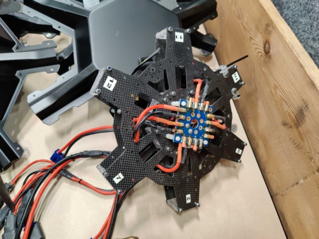1142410-19 Stabilization system for cameras and drone equipment