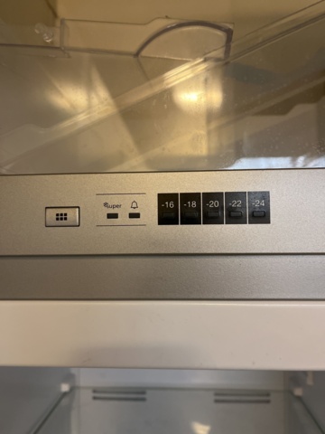 1067233-5 Freezer - Cylinder