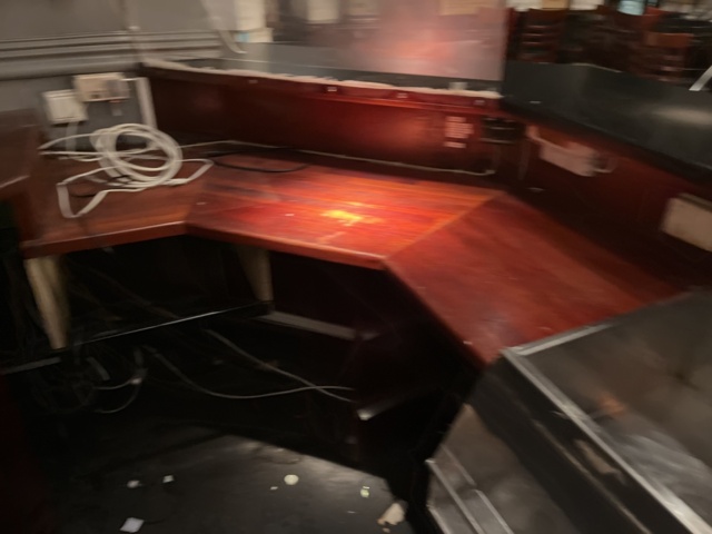 1067243-5 Bar counter with shelves for dismantling