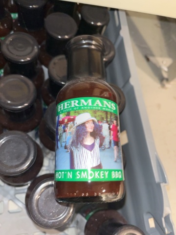 1067284-5 Everything including shelves - kitchenware & miscellaneous