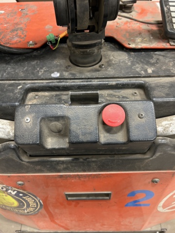 1143911-10 BT truck LPE240/S Including charger