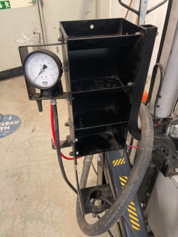 1110375-6 Tire mounting machine Ravaglioli with wheel lifter